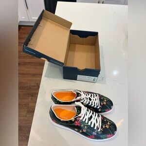 Cole Haan women’s tennis shoes, Grand Crosscourt, size 9.5, new in box